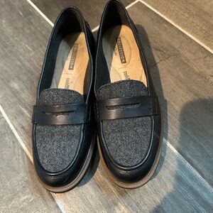 Clarks Black and Gray Women's Loafers